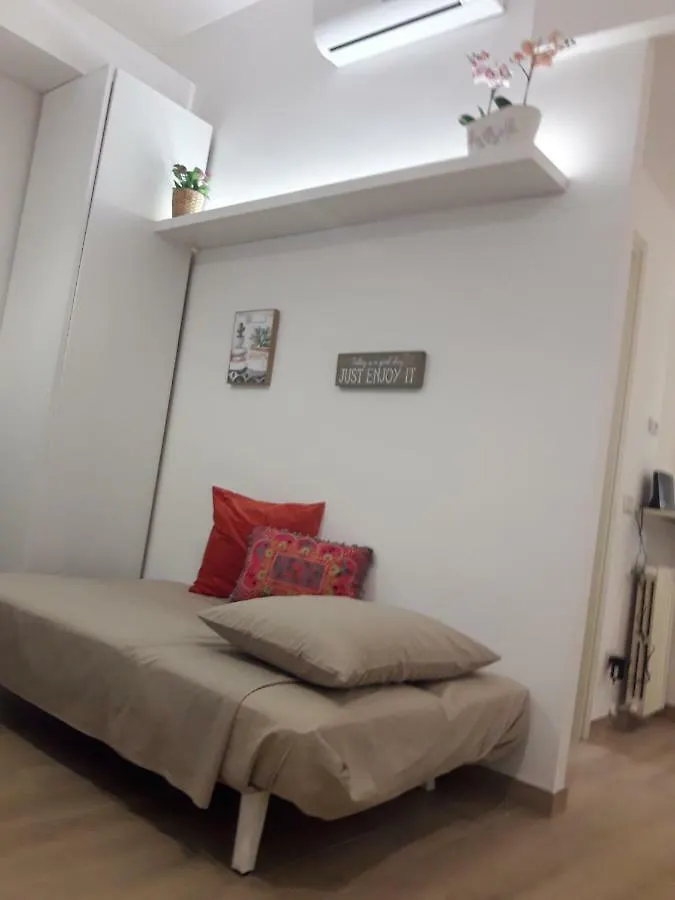 La Romantica Al Colosseo Apartment