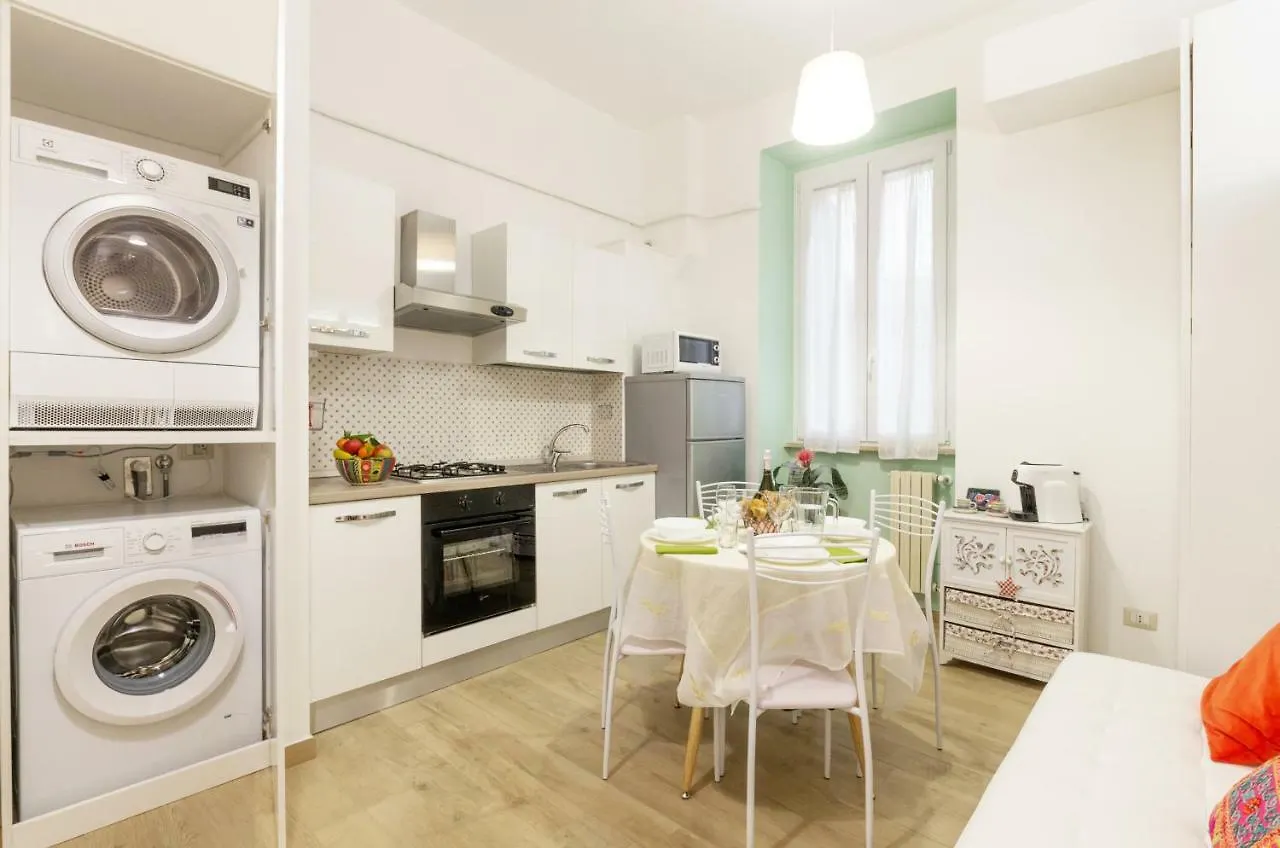 La Romantica Al Colosseo Apartment Rome
